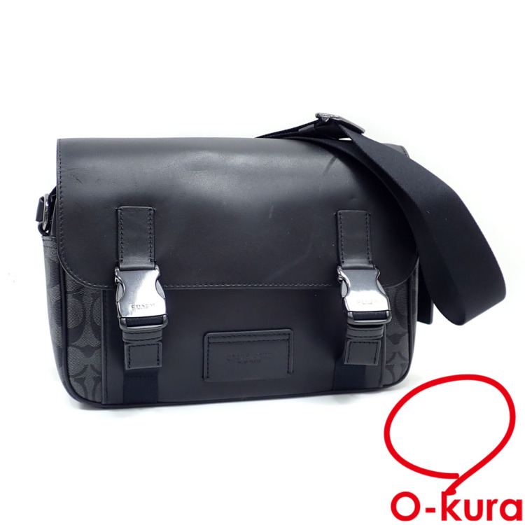 中古 コーチ ショルダーバッグ シグネチャー トラッククロスボディ メンズ ブラック 黒 PVC レザー C3747 斜め掛け アウトレット 中古】 コーチ ショルダーバッグ シグネチャー トラッククロスボディ