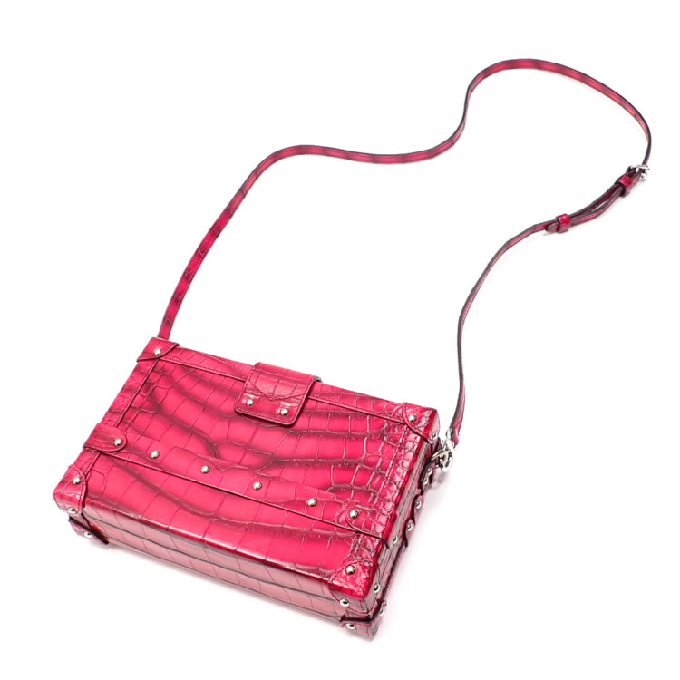 中古 ルイ・ヴィトン ショルダーバッグ プティット・マル レディース ピンク 斜め掛け ワニ革 レザー シルバー 中古】 ルイ・ヴィトン ショルダーバッグ プティット・マル レディース