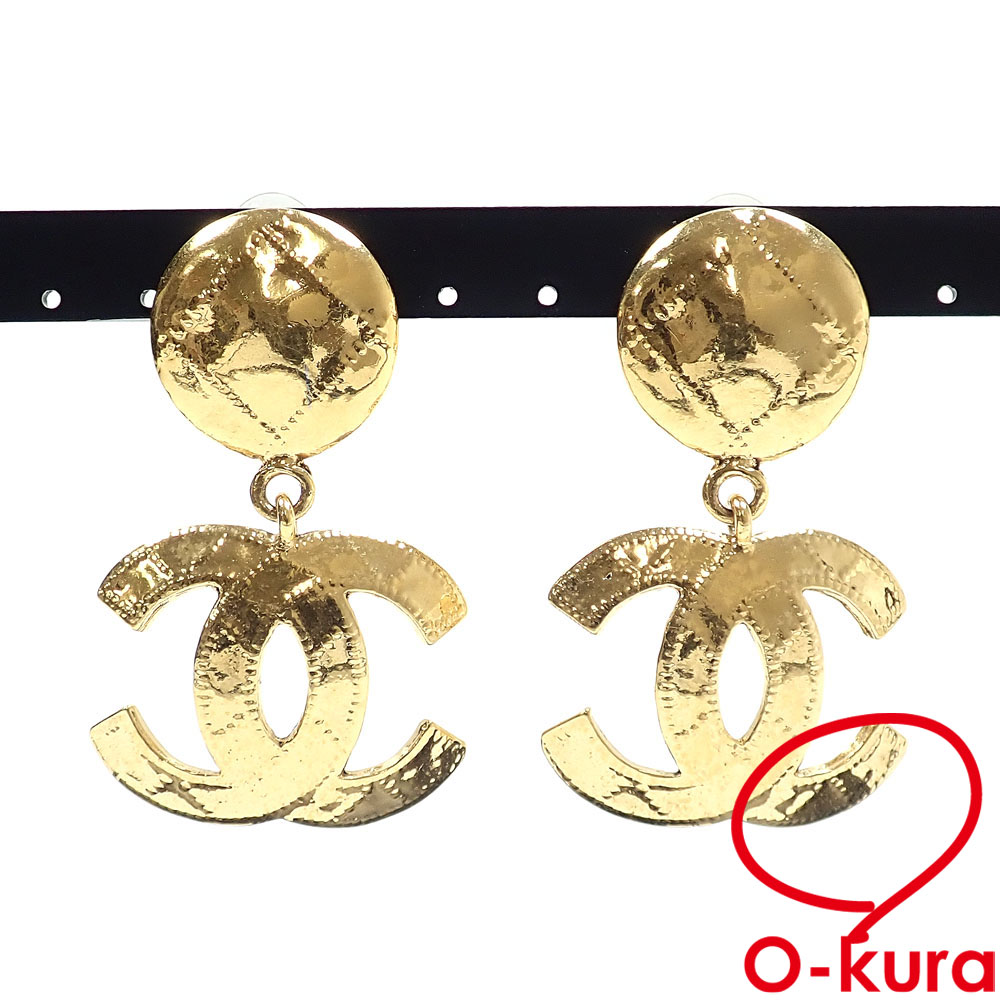【中古】 シャネル ココマーク スイング イヤリング レディース メッキ ゴールドカラー 94P ヴィンテージ